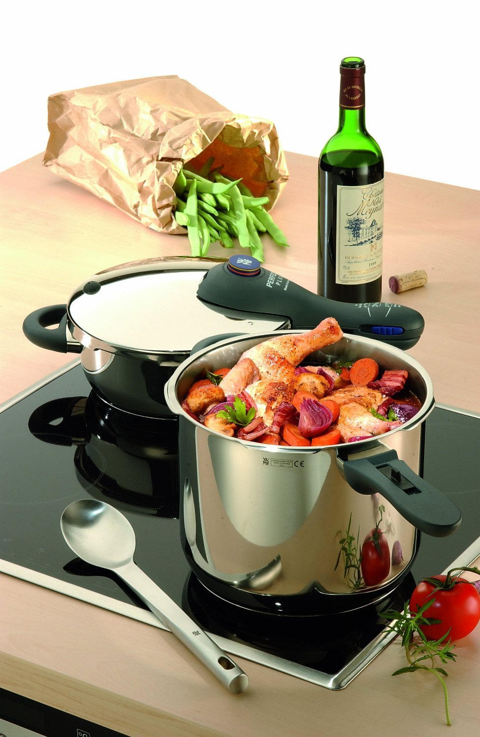 6-1/2-liter & 3-liter Stainless-Steel Pressure Cookers Z881083