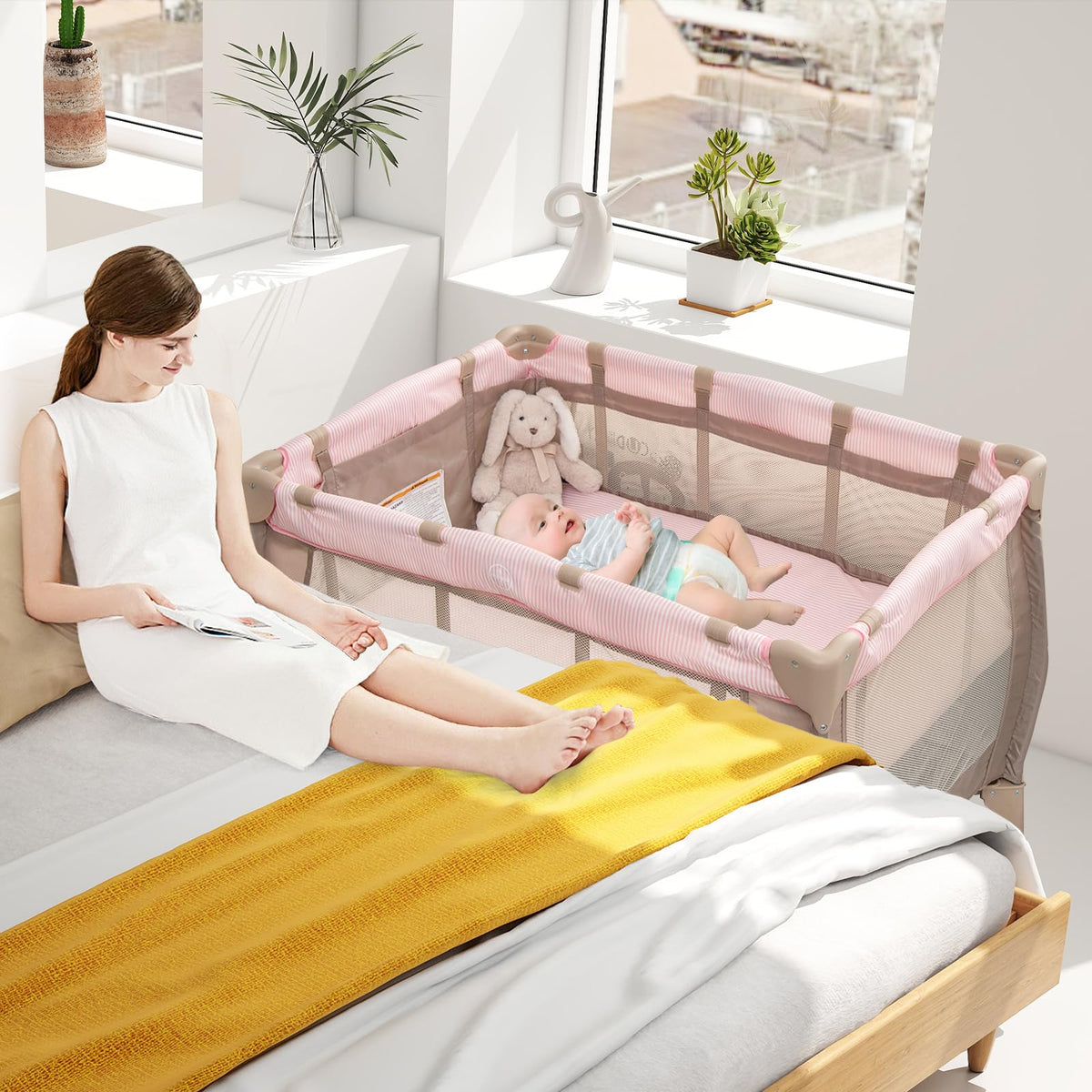 3 in 1 Portable Baby Playard with Bassinet and Changing Table U6319